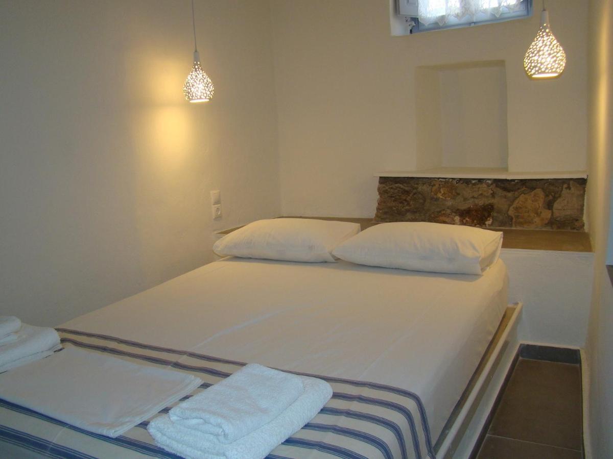 Efi'S Apartments Plaka  Eksteriør billede