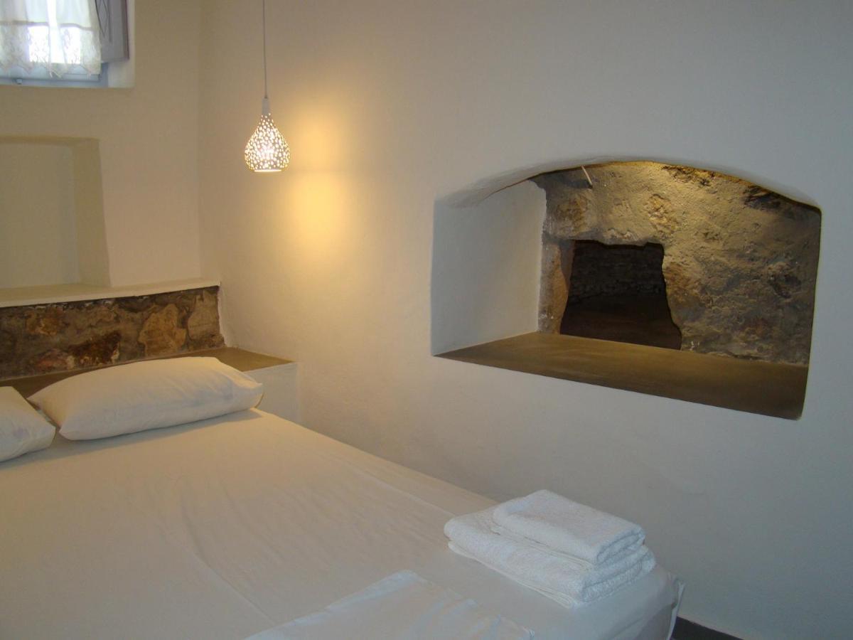 Efi'S Apartments Plaka  Eksteriør billede
